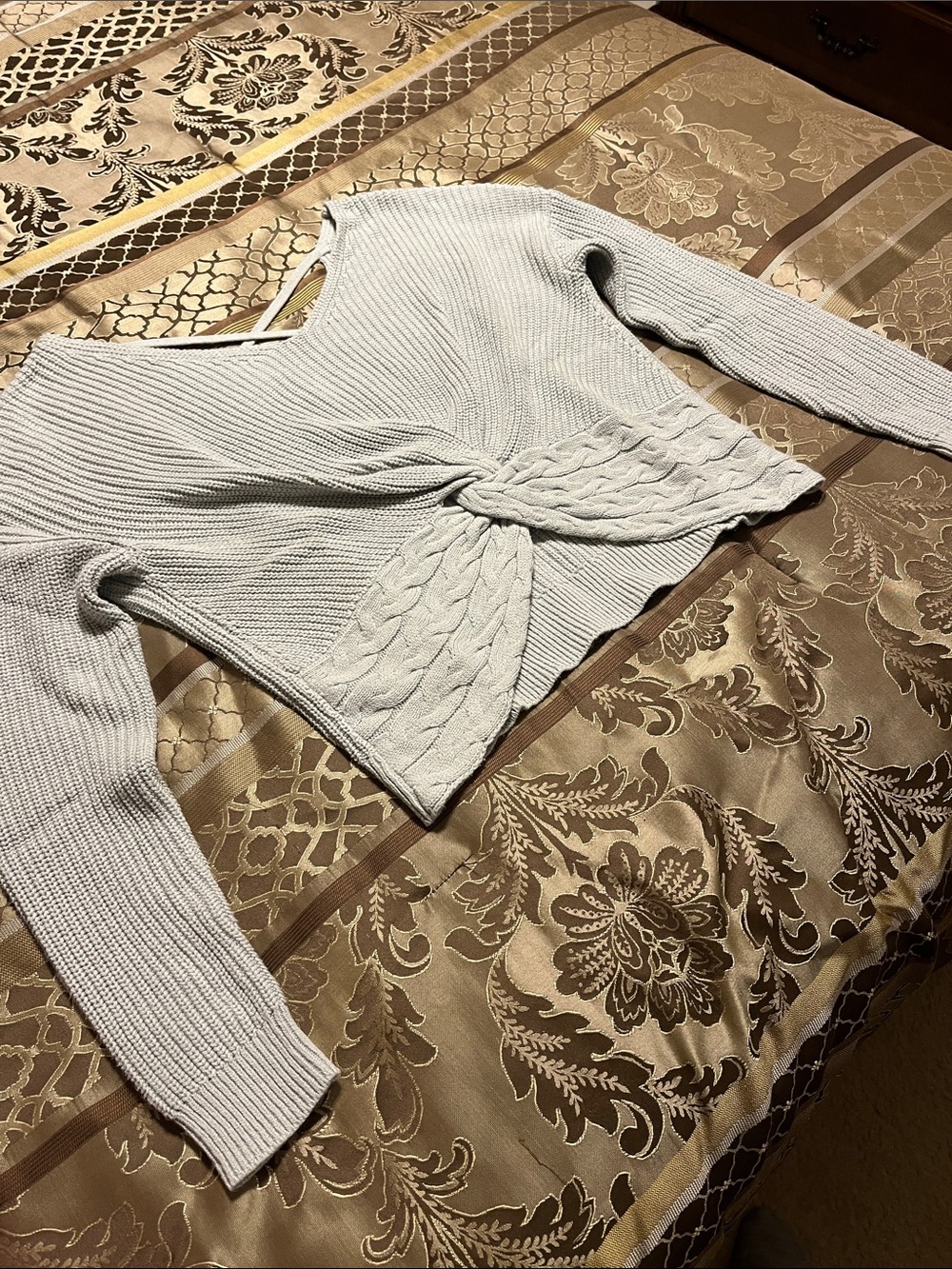 Express Gray Cropped Knot-Front V-Neck Sweater